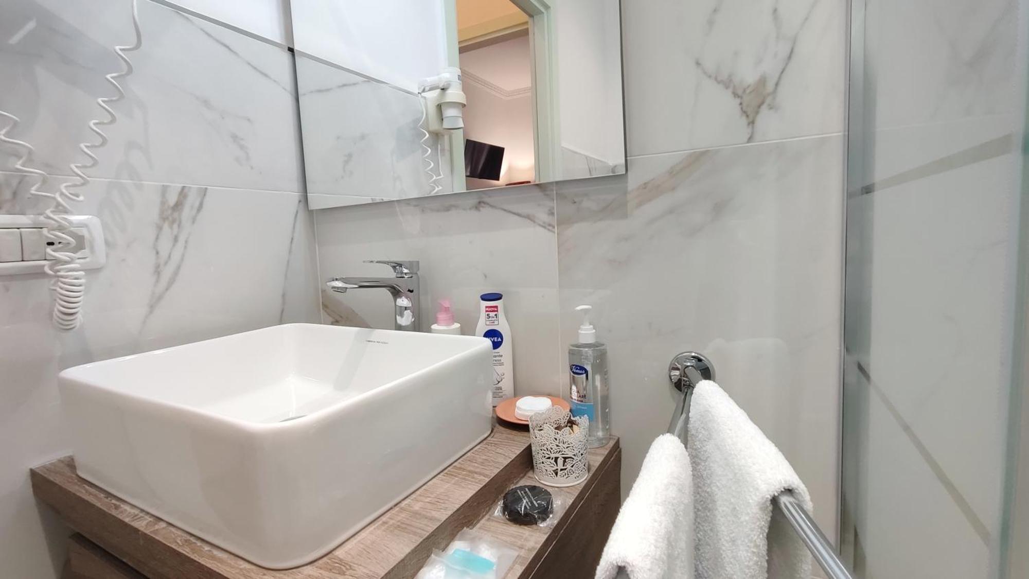 B&B Palazzo Sant'Alfano คาตาเนีย ห้อง รูปภาพ